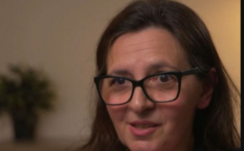 Jasmina je nakon smrti roditelja nasledila 2 saksije, a njen brat 3 kuće i 2 placa: Ali tek nakon ovih reči shvatila je surovu istinu koja joj je slomila srce