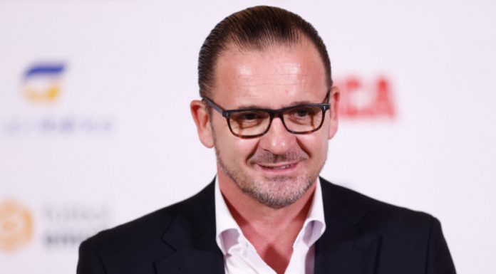 Peđa Mijatović na crvenom tepihu sa ćerkama Ninom i Lolom, ne možemo da se odlučimo koja je lepša