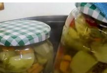 STARE GRKINJE SREMAJU NAJSOČNIJU ZIMNICU: Turšija sa belim lukom u tegli – svake godine je prave po tom receptu