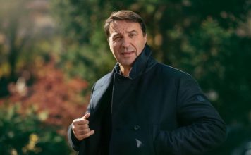 Nova devojka Jovana Memedovića više nije tajna! Atraktivna je i plava: Da li vam je lepša od Mirjane (FOTO)