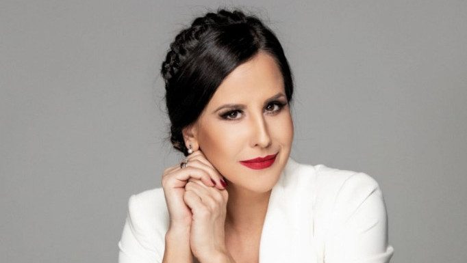 Srpski vez raspametio Njujork: Tamara Vučić za važan događaj odabrala autentični etno motiv