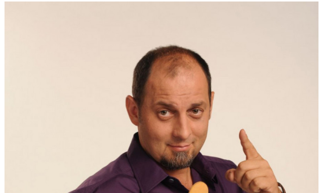 Pakleni kuvar postao Hadži: Pogledajte kako danas izgleda i čime sa bevi čuveni Saša Mišić, otac osmoro dece