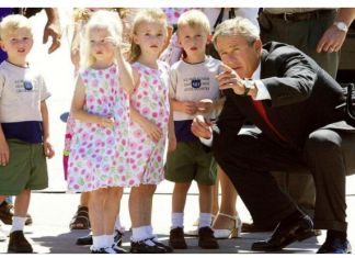 PRVE SEDMORKE NA SVETU PUNE 26 GODINA: Tata nije mogao da izdrži PRITISAK PA JE OTIŠAO, a majka se sama LAVOVSKI BORILA (FOTO)