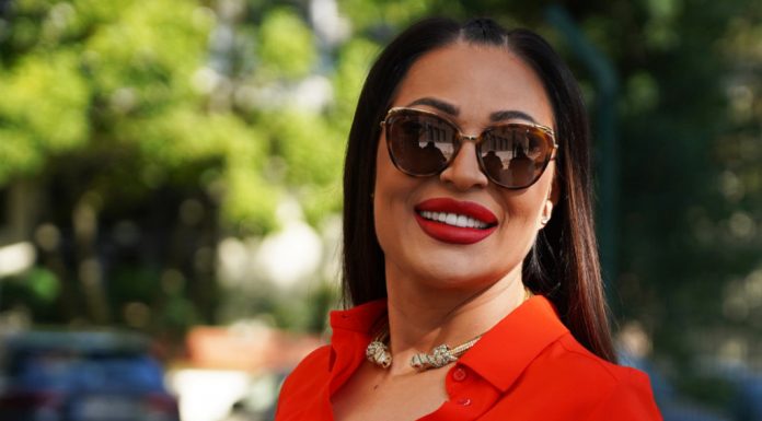 Ceca roditeljima sagradila dvorac: O Mirinoj i Slobinoj kući posle renoviranja priča cela Žitorađa FOTO