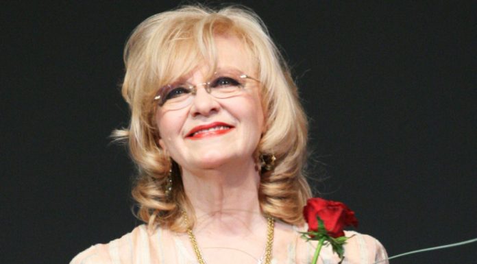 Nju je smatrala ćerkom: Ovo je bratanica Milene Dravić, nećete verovati koliko liči na slavnu tetku