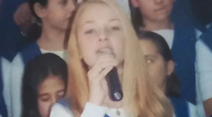 NIKO SE NIJE PROMENIO KAO ONA! Bila je učesnica muzičkog takmičenja, a u rijalitiju je otpočela romansu, prepoznajete li devojčicu sa slike