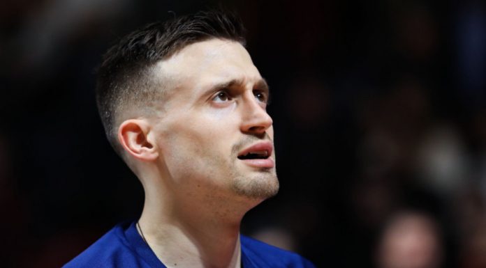 Omiljeni par u večernjem izlasku: Prelepa supruga Alekse Avramovića održala modnu lekciju na crvenom tepihu