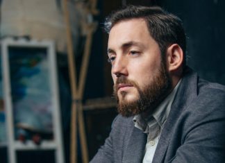 U kratkom braku sa koleginicom dobio je Zarija: Ovako se bivša žena Petra Strugara posle razvoda brine o njihovom sinu