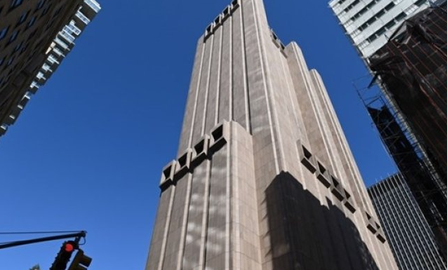 ŠTA SE KRIJE IZA MISTERIOZNIH NEBODERA BEZ PROZORA, O KOJIMA BRUJI INTERNET? Otkrivena istina! (VIDEO)