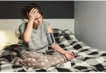 AKO VAM SE ZAVRTI KAD NAGLO USTANETE TO JE ALARM ZA 1 STVAR: Doktor UPOZORAVA, ne kockajte se sa zdravljem