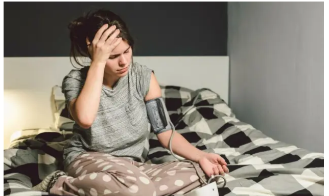 AKO VAM SE ZAVRTI KAD NAGLO USTANETE TO JE ALARM ZA 1 STVAR: Doktor UPOZORAVA, ne kockajte se sa zdravljem