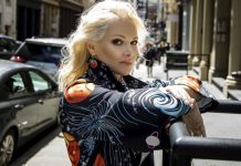 Smatraju je najvećom damom na ESTRADI: Udala se tajno za poznatog biznismena a danas u petoj deceniji izgleda kao BOMBA