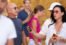 MILIJARDER I FATALNA CRNKA NA METI OSUDA, PLJUŠTE KRITIKE: Ispljuvali ih zbog FOTOGRAFIJE, pogledajte je… (FOTO)