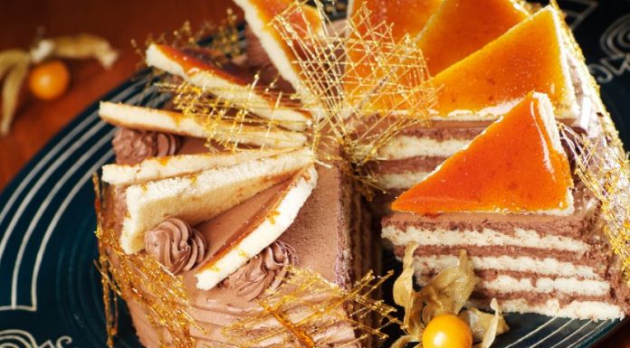 Najpoznatija mađarska poslastica: Recept za popularnu DOBOŠ TORTU