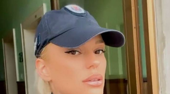 LIDIJA JE NAJLEPŠA POLICAJKA U SRBIJI, ZGODNA PLAVUŠA MAMI UZDAHE! Pokazala fotke u bikiniju: “Hapsi me i vodi sa sobom”