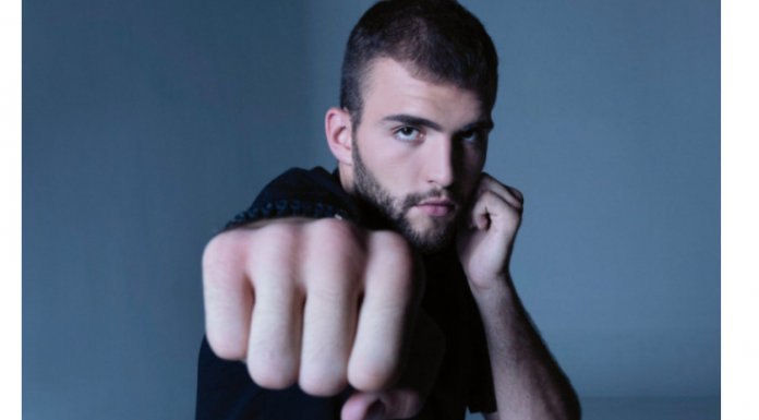 Fotka Veljka Ražnatovića iz tinejdžerskih dana: Široka garderoba i duga kosa, neprepoznatljiv