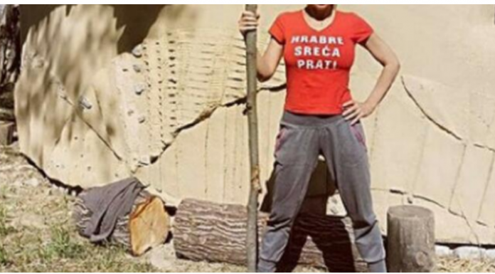 Nakon razvoda odala se ALKOHOLU – Poznata pevačica danas utehu nalazi u životinjama na selu, ne izlazi iz štale