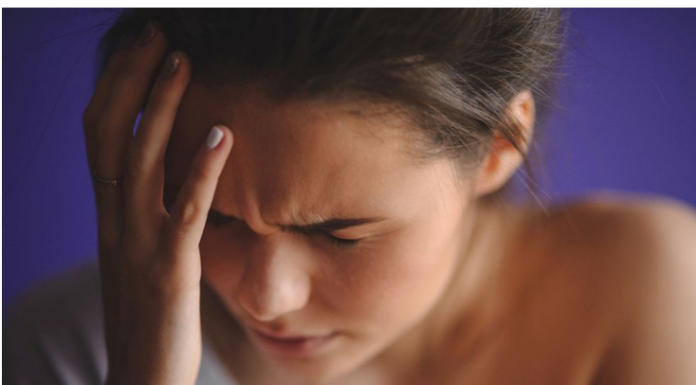 Tinejdžerka se žalila na jaku glavobolju, doktor rekao da je prehlađena – Tri dana kasnije je umrla, evo od čega