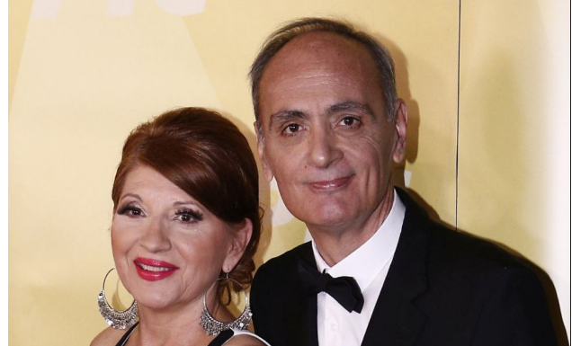 Ma nije moguće da je Bilji i Aci BAŠ ONA venčana kuma?! – Poznata po burnom ljubavnom životu, zavodila redom, oženjeni padali pred njom na kolena