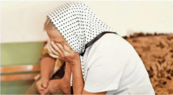 “Kad kupim lekove, odreknem se hrane, a deca ne žele da mi pomognu” TUŽNA ISPOVEST BAKA MILENE DIGLA SRBIJU NA NOGE – Rodila, podigla, sve im dala a ovako mi vraćaju