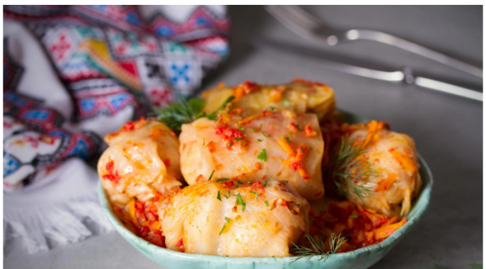 STEVO KARAPANDŽA podelio najbolji recept za sarmu: Najslavniji JUGOSLOVENSKI KUHAR odao tajnu božanstvenog okusa