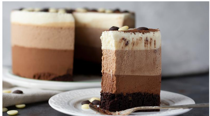 ČOKOLADNA KRALJICA TORTA: Poslastica od 3 vrste čokolade koja se brzo pravi a još brže pojede