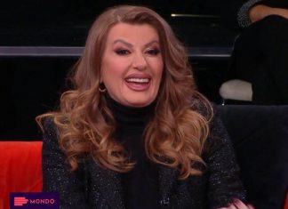 Pogledajte NOVOGODIŠNJU DEKORACIJU koju je Viki Miljković platila 2.500 evra: Svi je prozivaju, pravi kič – Samo fali DEDA MRAZ