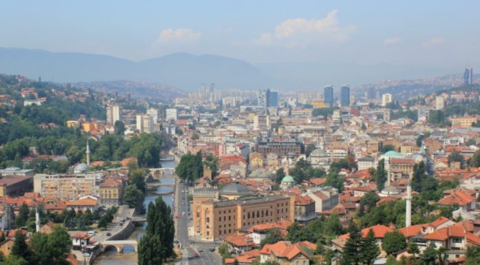 Priča koja je potresla region: Bosanac prodao stan pa se javio novim vlasnicima poslije 30 godina sa jednom molbom, ono što je tražio tera suze na oči