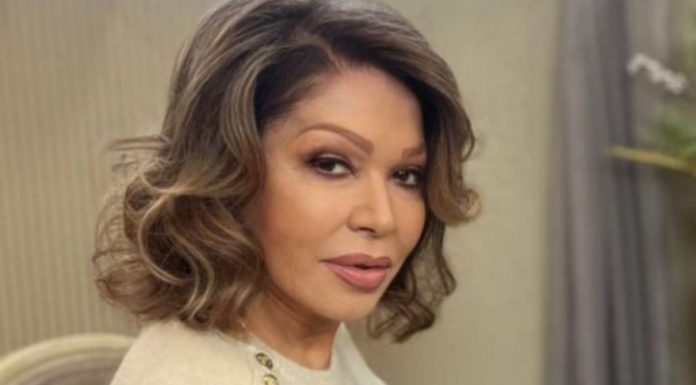 Izgledao je kao da joj je otac: Pogledajte jedine porodične fotografije Nede Ukraden sa bivšim mužem, razlika u godinama je frapantna