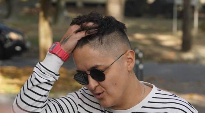 MARIJA ŠERIFOVIĆ PRVI PUT U ŠETNJI SA SINOM: Pevačicini podočnjaci ogromni, svi se pitaju da li će izdržati