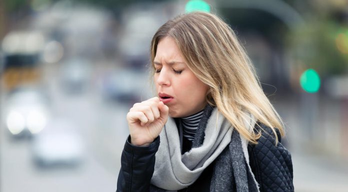 EVO KAKO DA PREPOZNATE DA LI IMATE VELIKI KAŠALJ: Ovo su simptomi, ako ih imate odmah se javite lekaru