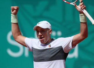 JEDNA JE MAJKA! Snimak koji će vas dirnuti pravo u srce: Međedović osvojio trofej i odmah pozvao nju da dođe na teren! (VIDEO)