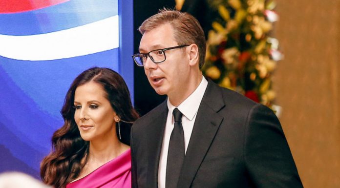 Mali Vukan Vučić ima samo jednu novogodišnju želju za oca Aleksandra, zaplakaćete kada vidite šta je u pitanju