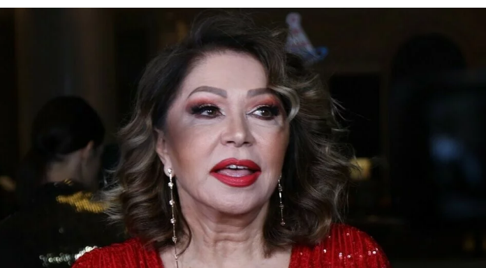 Evo ko je usrećuje po stare dane, privatna slika ugledala svetlo dana: Neda Ukraden uhvaćena u njegovom zagrljaju