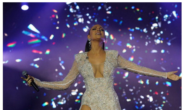 “IAKO SAM TO JAKO ŽELELA, POŠTUJEM” DVE KOLEGNICE su ODBILE da budu GOŠĆE na njenim koncertima, dala IME i PREZIME