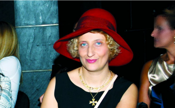 ISIDORA BJELICA JE ZNALA ŠTA JOJ JE IZAZVALO BOLEST: “Nisam jela ni kobasice ni slaninu niti puŠila cigarete, ni pila alkohol, OVO je najkancerogenije, a toga sam imala u galonima”