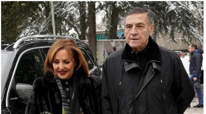 ANA BEKUTA JE SKORO DESET GODINA ŽIVELA SA OŽENJENIM ČOVEKOM: Mrka nikada nije želeo da se razvede od svoje supruge, njoj je sve ostavio a pevačica nije dobila ništa