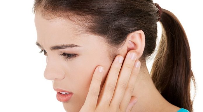 IMATE PREVIŠE VOSKA U UŠIMA I SVRBI VAS UHO? Doktor otkriva kako da izbacite SAV VOSAK jednostavno i bezbolno, NE TREBAJU VAM ŠTAPIĆI ZA UŠI