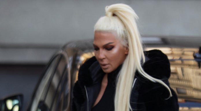 Jelena Karleuša priznala da je bankrotirala: “Švorc sam, dinara nemam”, nastao pravi haos na društvenim mrežama svi je prozivaju – Kakva si ti to zvezda kad nemaš para