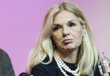 MIRJANA JE U U 30. JE OSTALA UDOVICA I ZBOG 1 OSOBE SE NIJE OPET UDALA: Svoju slobodu slavi svaki dan a povezivali su je sa NAŠIM NAJPOZNATIJIM MUZIČAREM