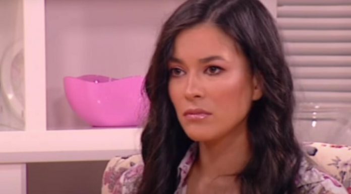 Naša poznata glumica tvrdi nikad nije bila srećnija, svoj privatni život krije kao zmija noge: SVETLA REFLEKTORA ZAMENILA SVETLIMA TRAKTORA, motiku ne ispušta iz ruku