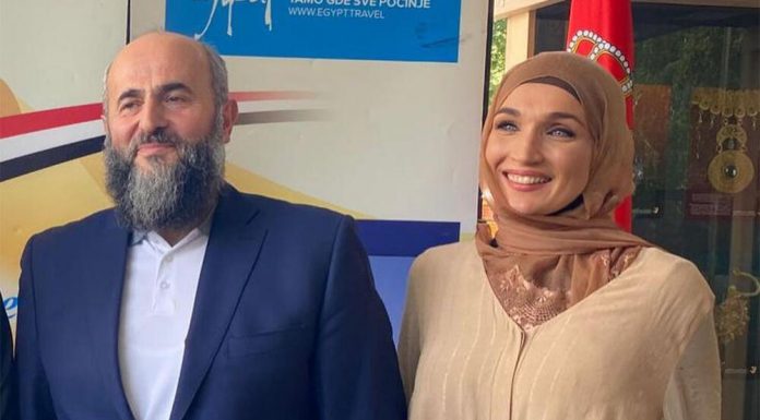 UDOVICU MUAMERA ZUKORLIĆA OVAKVU NISMO VIDELI: Promenila način odevanja, njen stajling izazvao buru na mrežama – Svi su zapazili JEDAN DETALJ (FOTO)