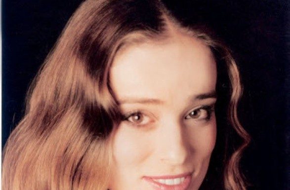 BILA JE NAJLEPŠA GLUMICA U JUGI A ONDA JE SLAVU ZAMENILA ISPOSNIČKIM ŽIVOTOM: Evo šta je nateralo da se ZAMONAŠI, danas spava na slami i ne priča ni sa kim