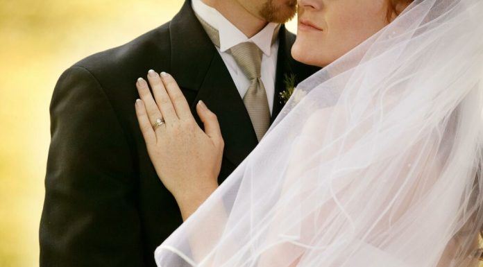 STRUČNJACI TVRDE: Ako se muškarac ne oženi do OVE godine, nikada ni neće! – Evo koji je razlog