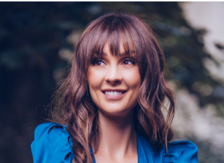 Nije joj smetalo što iz braka sa POZNATOM pevačicom ima troje dece, ludo ga je volela: ON je bio verenik Dragane Mićalović, ZBOG OVOG SU SE RAZIŠLI