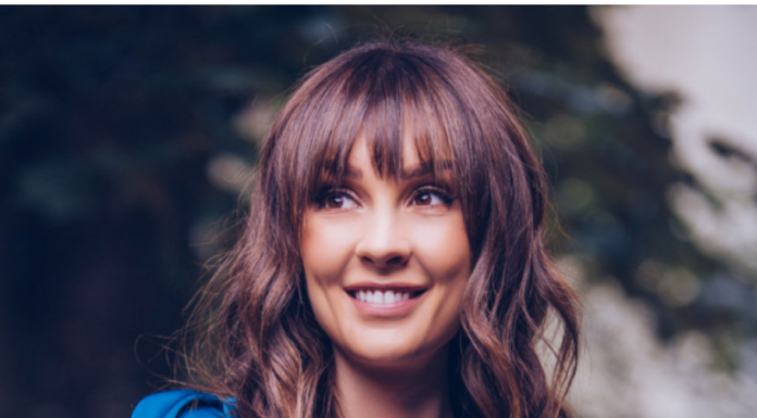 Nije joj smetalo što iz braka sa POZNATOM pevačicom ima troje dece, ludo ga je volela: ON je bio verenik Dragane Mićalović, ZBOG OVOG SU SE RAZIŠLI