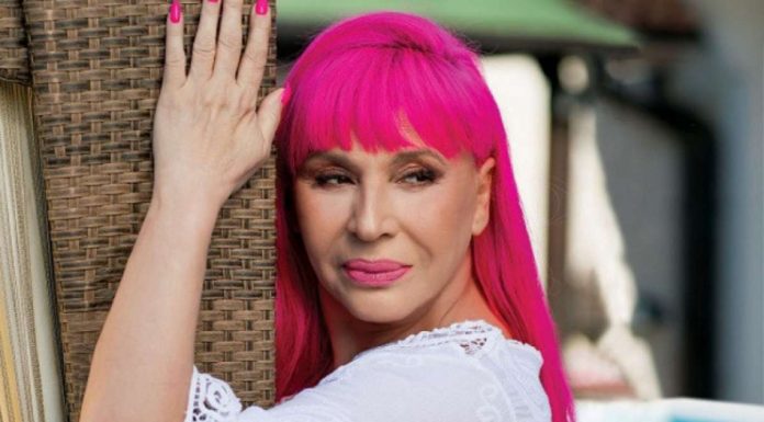 KAD TE ĆERKA NAGOVORI DA PROMENIŠ LIČNI OPIS: Evo kako sada izgleda lice ZORICE BRUNCLIK! (FOTO)