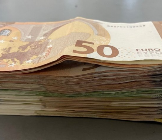 IMATE 20 GODINA RADNOG STAŽA I BILI STE PRIJAVLJENI NA MINIMALAC? Evo koliku penziju možete da očekujete