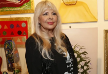 Nikada ne biste pogodili da je ova smeđokosa lepotica ćerka HANKE PALDUM: Sušta suprotnost svoje majke!