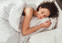 Evo šta se dešava vašem telu ako spavate na boku: Stručnjaci su jednoglasni kada je ovaj položaj u pitanju